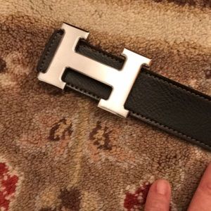 Reversible letter h belt - black and brown